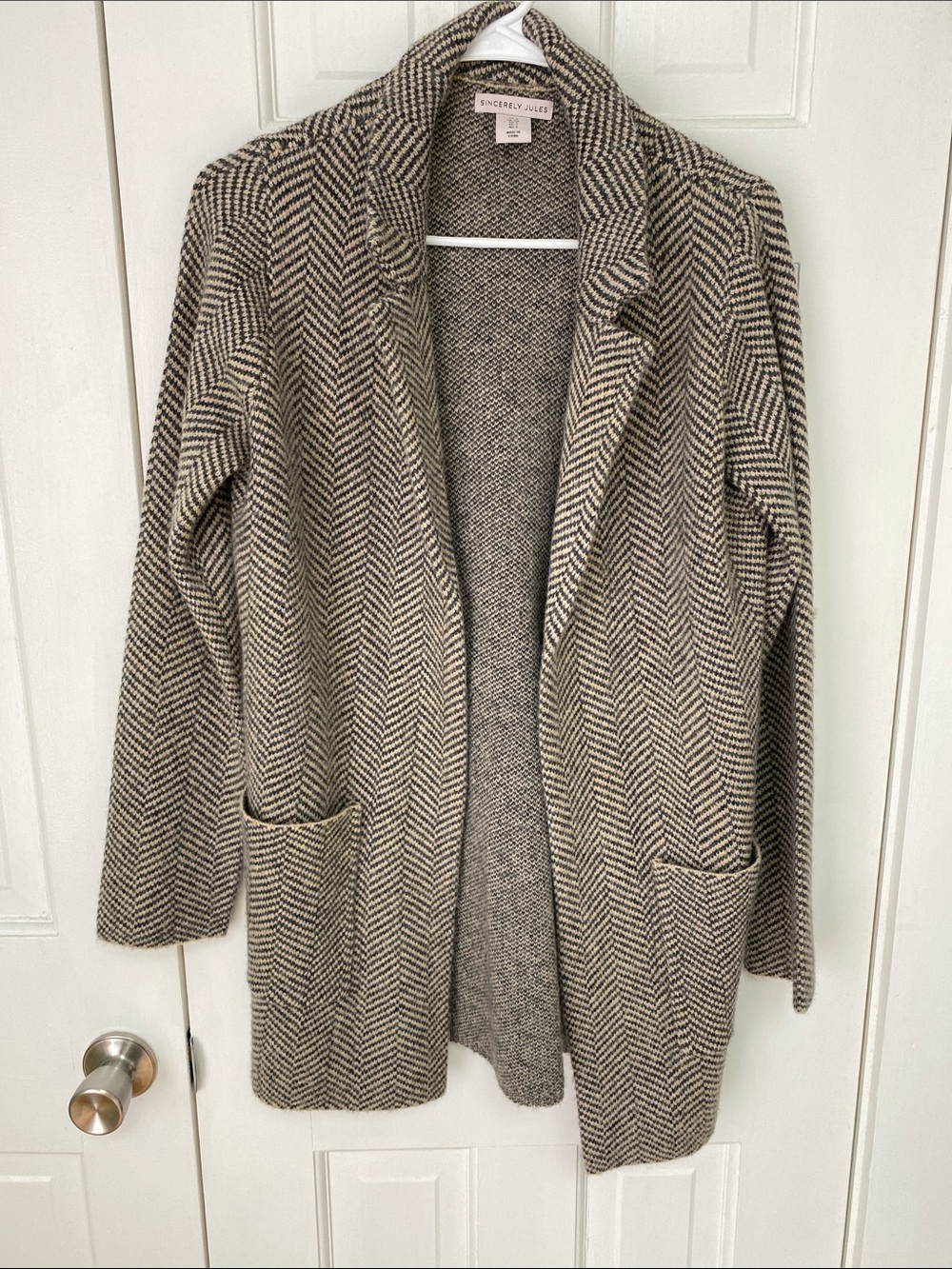 Sincerly Jules Taupe and Black Herringbone Open-Front Cardigan